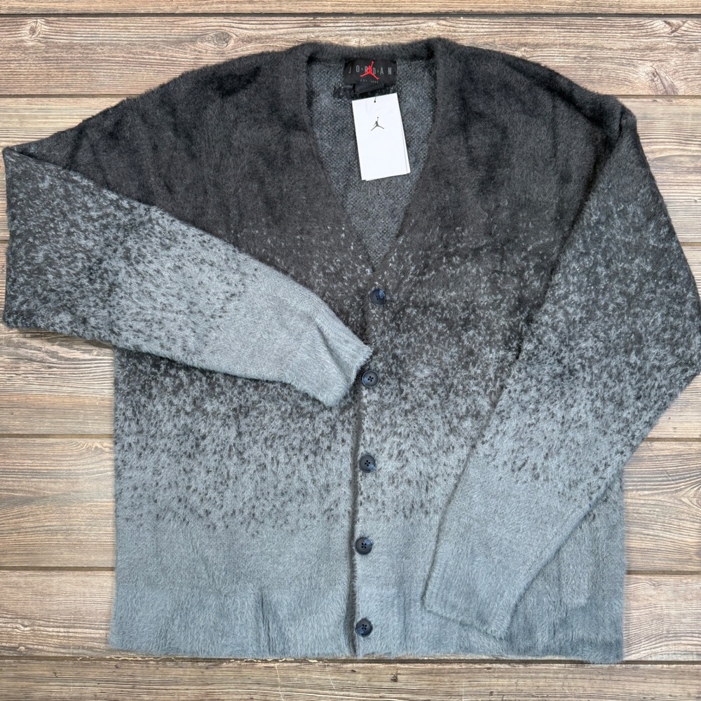 Jordan Flight Heritage Cardigan Mens LARGE Grey Ombre Fuzzy Sweater FV7426 NEW
